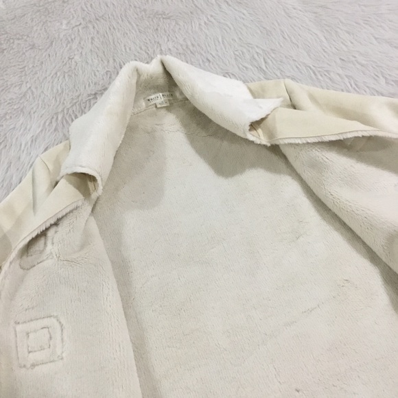 WHBM cream faux fur jacket - Picture 5 of 6